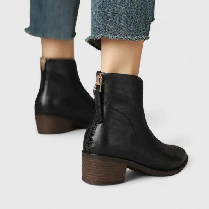 Natalia – Eleganckie botki damskie – zdjęcie produktu