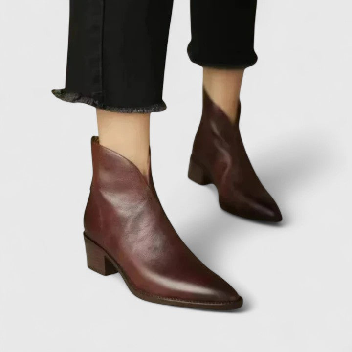 Natalia – Eleganckie botki damskie – zdjęcie produktu