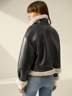 Nora – Kurtka damska aviator o skórzanym wyglądzie z kożuszkowym wykończeniem