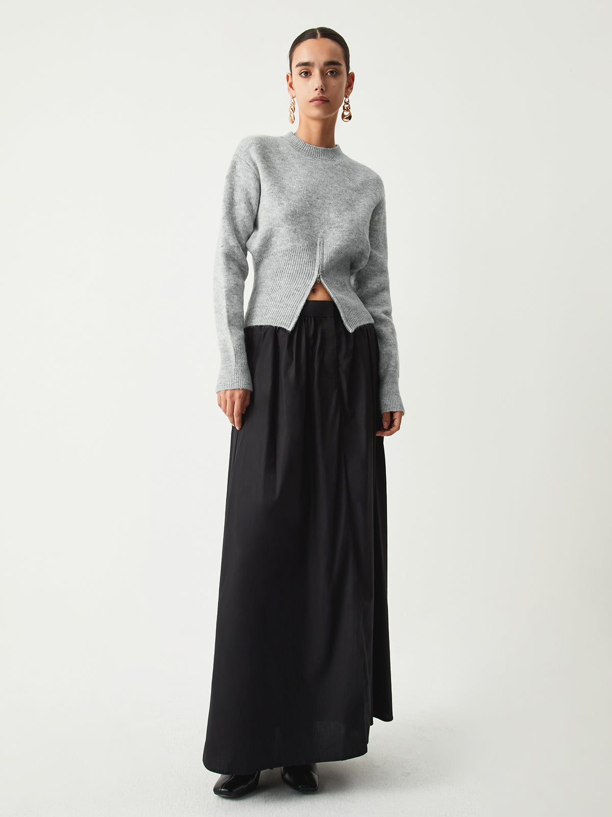Sophia – Sweter damski z zamkiem i podkreśloną talią