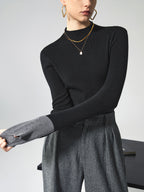 Sophia – Dopasowany sweter damski z kontrastowymi mankietami