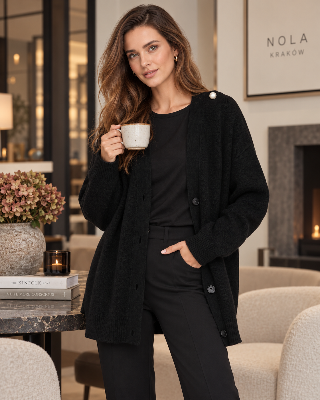 Anja – Luźny sweter damski z dekoltem w serek