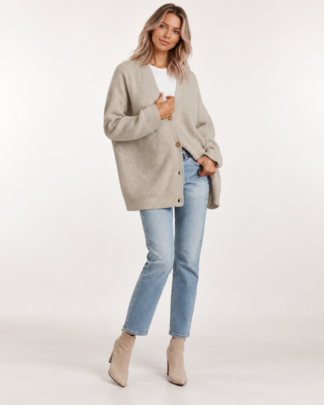 Anja – Luźny sweter damski z dekoltem w serek