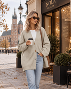 Anja – Luźny sweter damski z dekoltem w serek