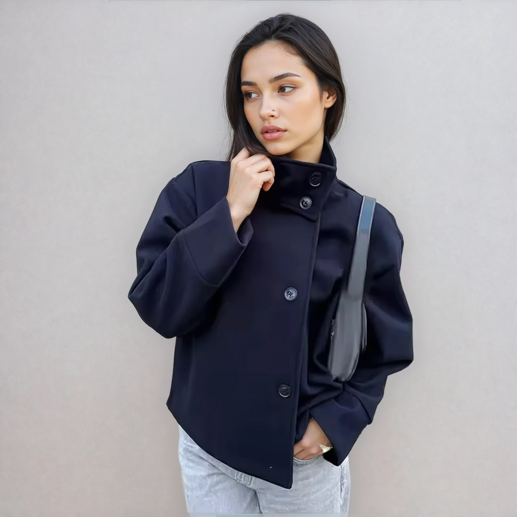 Nadia – Krótki płaszcz damski ze stójką
