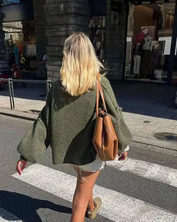 Heidi – Sweter damski oversize z puszystym wykończeniem
