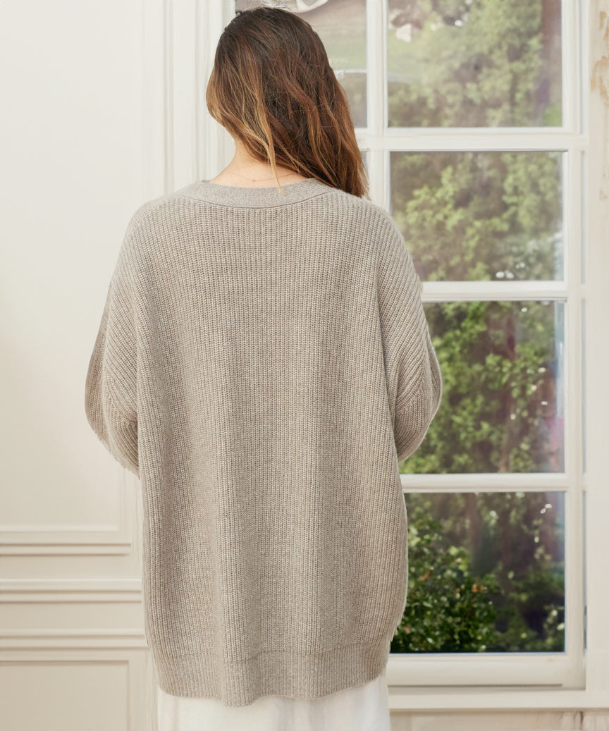 Johanna – Kardigan damski oversize z guzikami