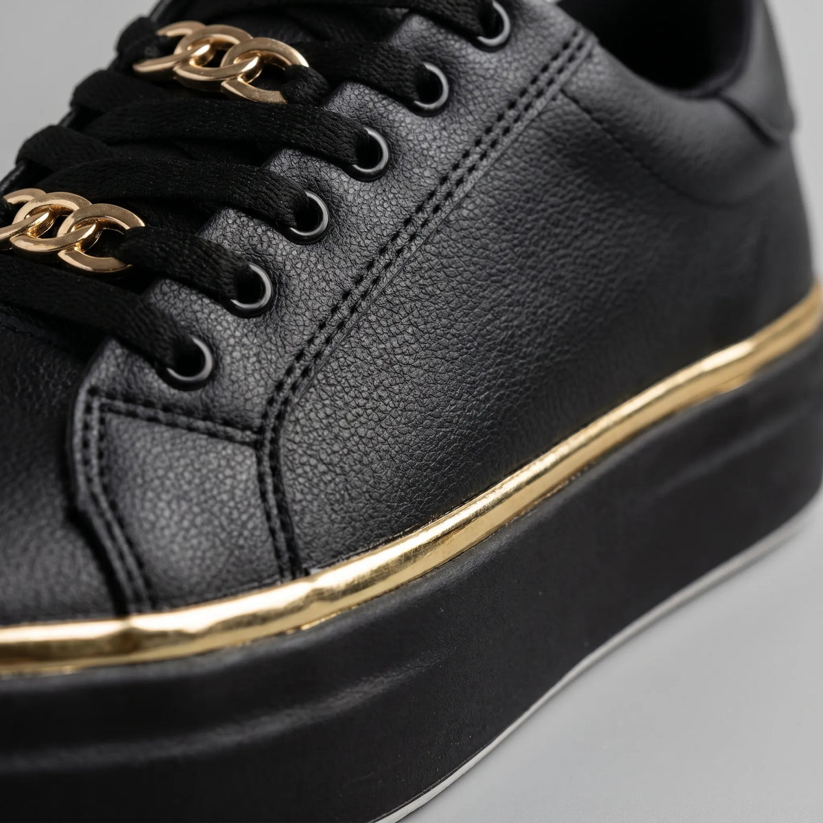 Niskie Sneakersy Na Platformie - Codzienne Spacery