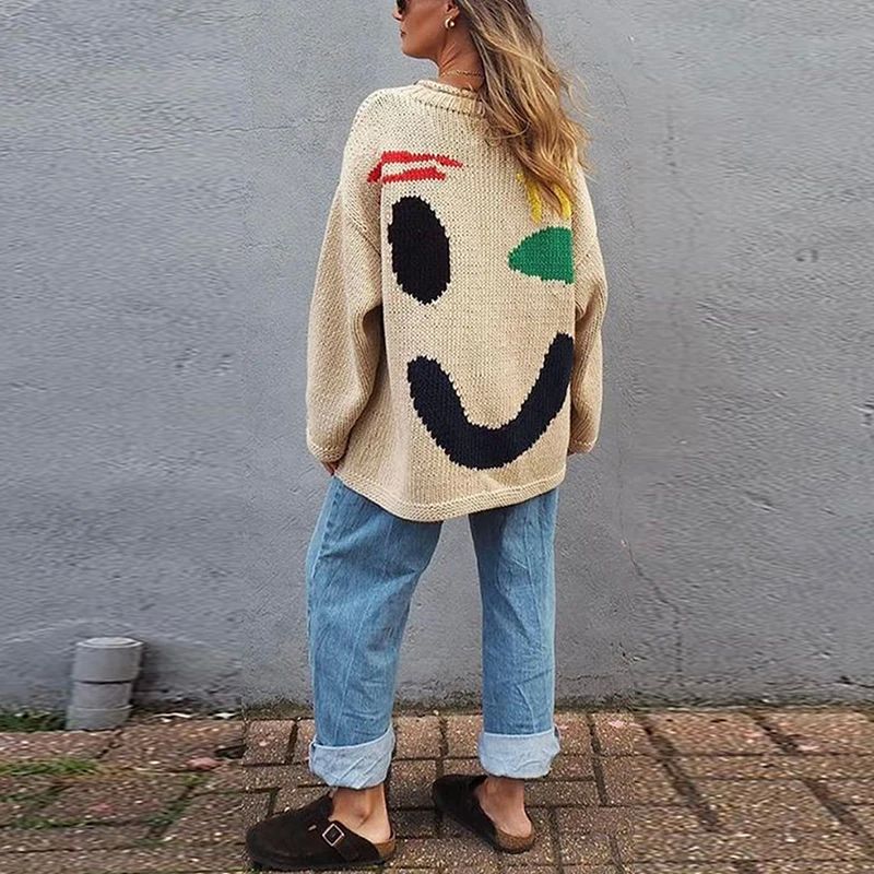 Nina – Sweter damski oversize z motywem uśmiechu