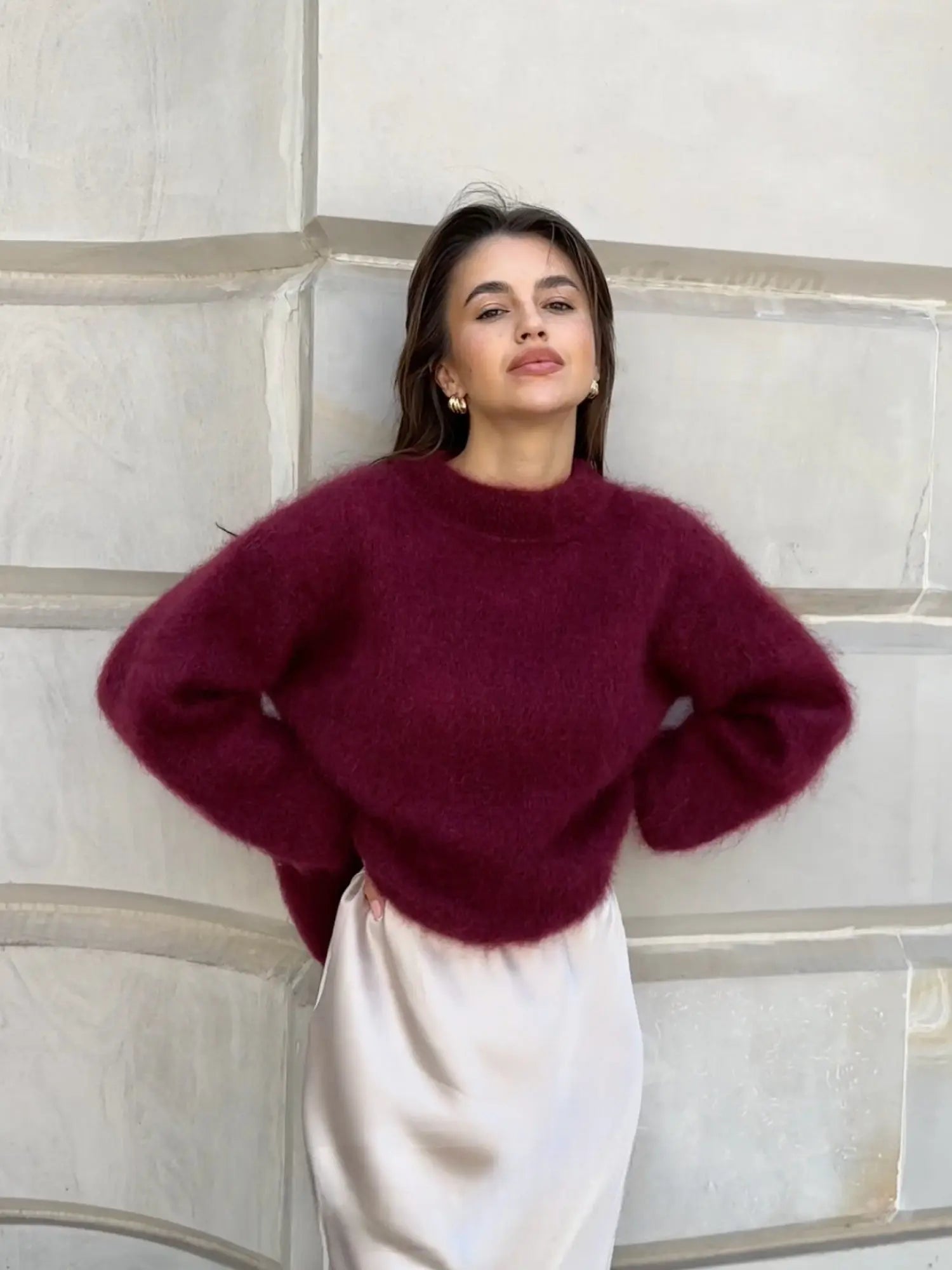 Sophie – Sweter damski z puszystym wykończeniem