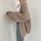 Erica – Kardigan damski oversize z bufiastymi rękawami