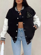 Nina – Kurtka varsity damska w czarno-białym wydaniu