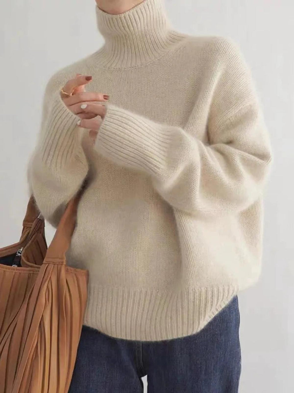 Camila – Sweter damski z golfem