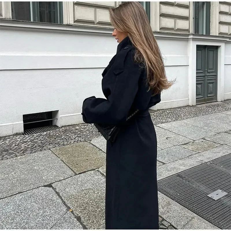 Alicja – Długi dwurzędowy płaszcz damski