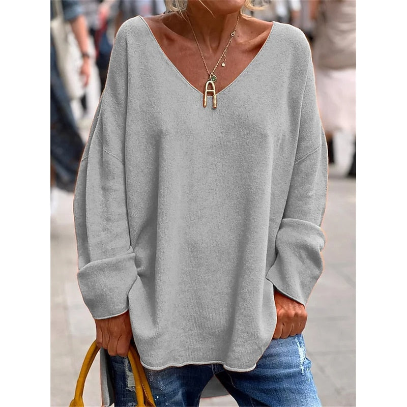 Sweter damski oversize z dekoltem w serek