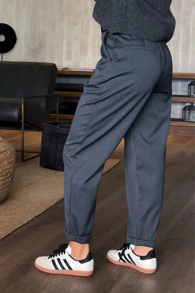 Julia – Eleganckie spodnie damskie w paski