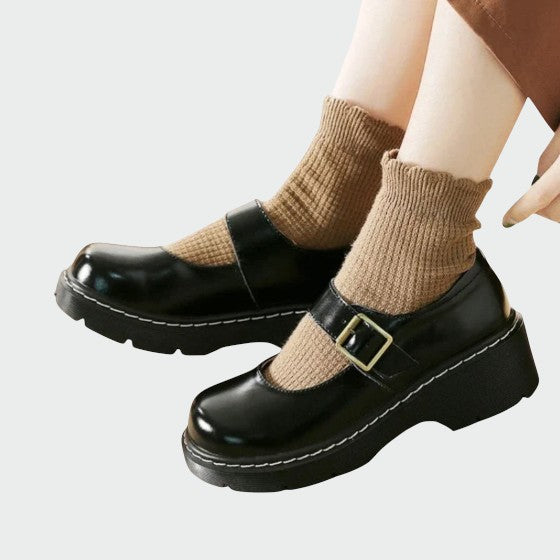 Sybilla – Eleganckie damskie buty Mary Jane o oryginalnym wzornictwie