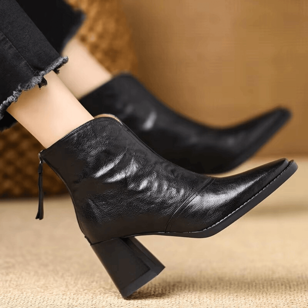 Klaudia – Eleganckie botki na średnim obcasie – zdjęcie produktu
