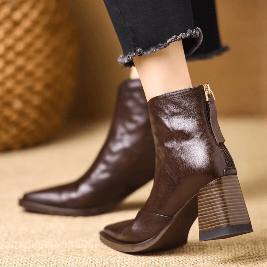 Klaudia – Eleganckie botki na średnim obcasie – zdjęcie produktu