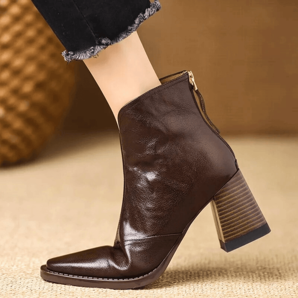 Klaudia – Eleganckie botki na średnim obcasie – zdjęcie produktu